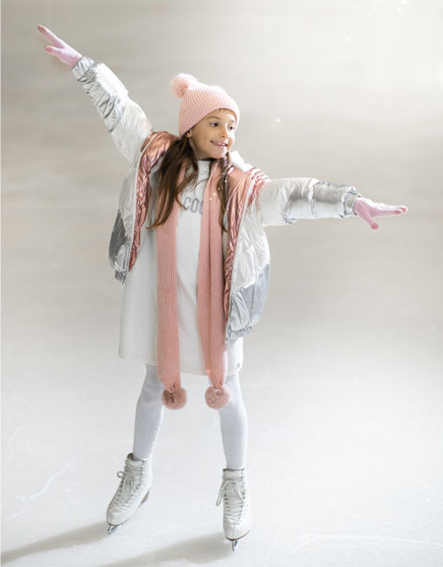girsl winter 22