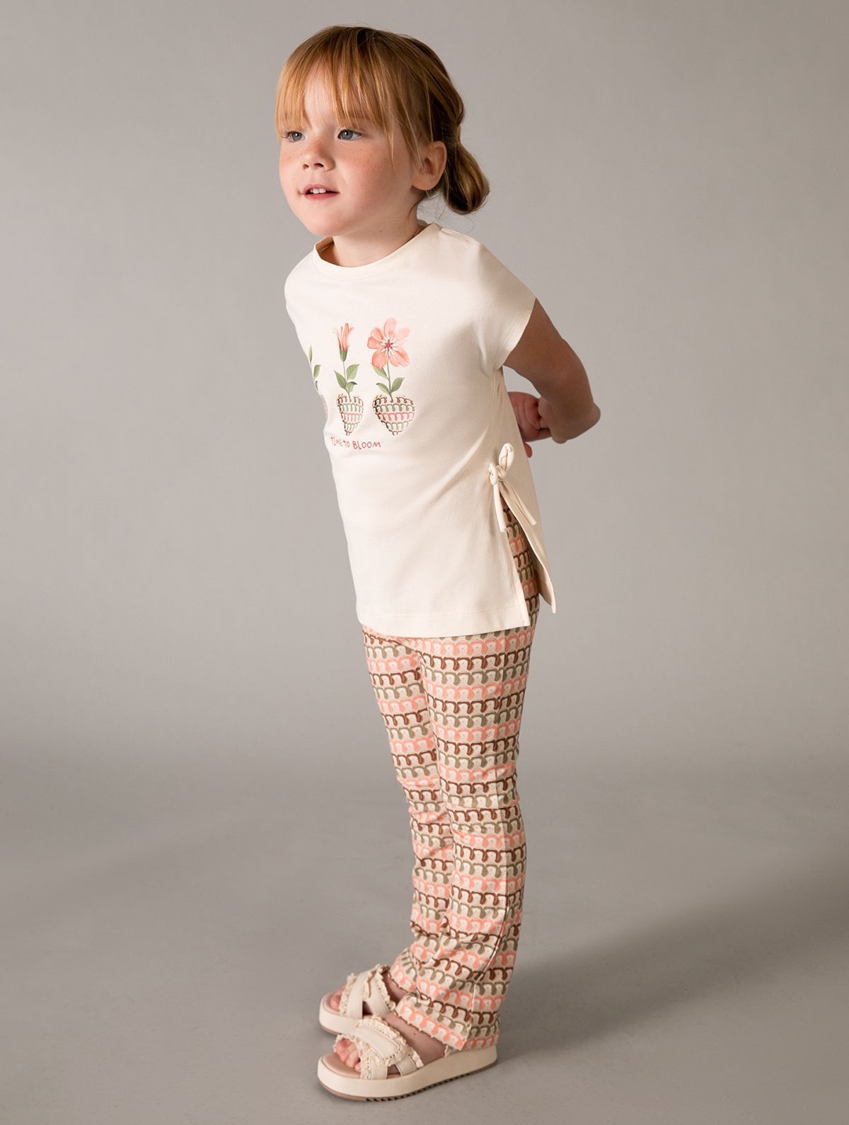 KOMPLET MAJICA I HELANKE ZA DEVOJČICE