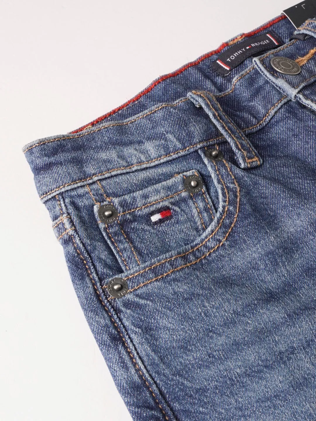 TEKSAS PANTALONE ZA DEČAKE TOMMY HILFIGE