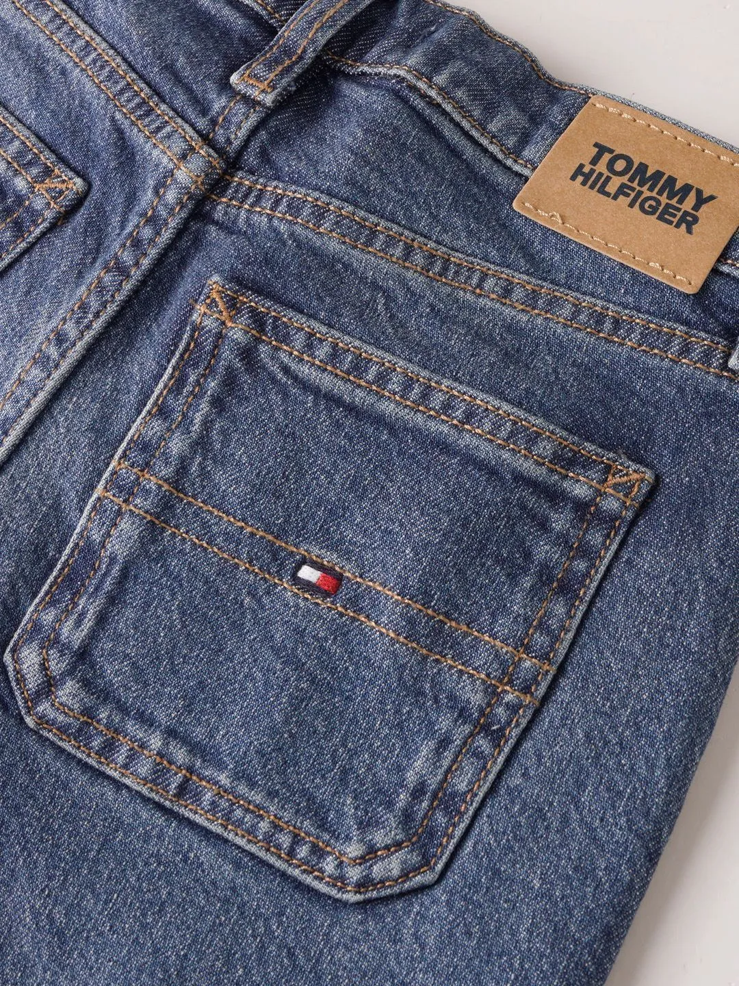 TEKSAS PANTALONE ZA DEČAKE TOMMY HILFIGE